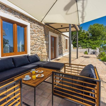 Villa Antani With Heated Pool, Sauna & Jacuzzi ซริกเวนิซา ภายนอก รูปภาพ