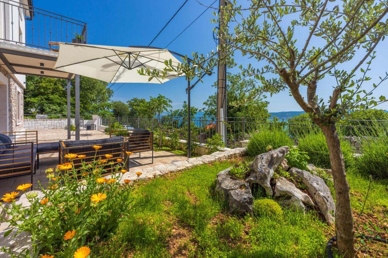 Villa Antani With Heated Pool, Sauna & Jacuzzi ซริกเวนิซา ภายนอก รูปภาพ